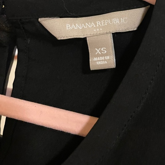 Banana Republic Navy and Black blouse, size XS - Picture 3 of 8